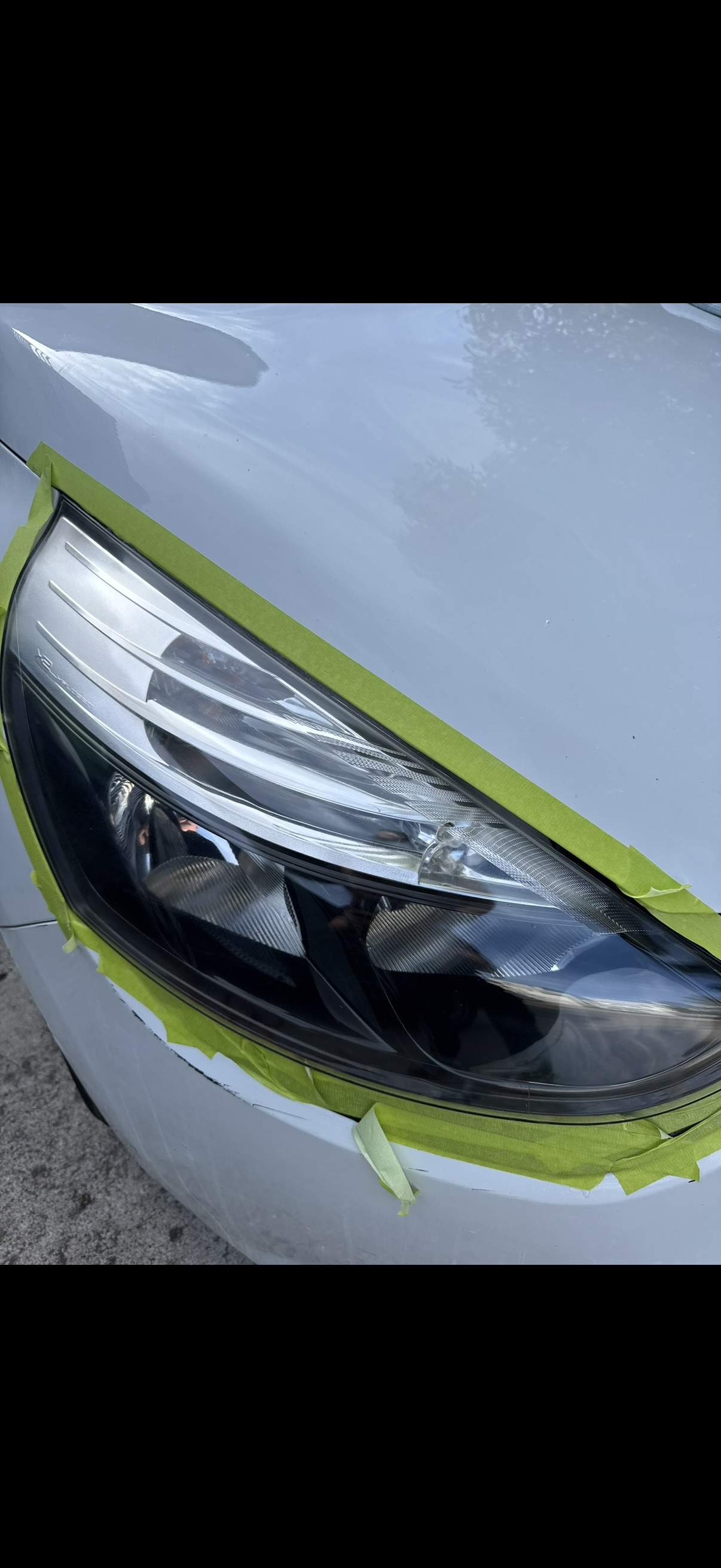Renault après rénovation de phares AUTO 9